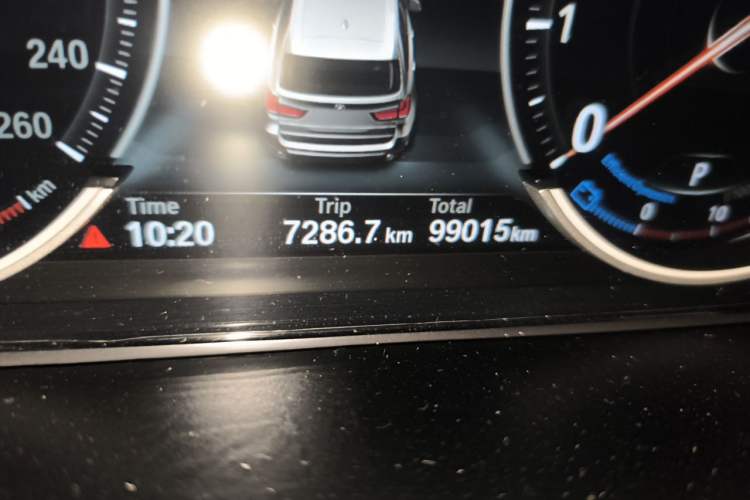 Used BMW X5 2018 xDrive35i Elegant Edition Odometer Close Up