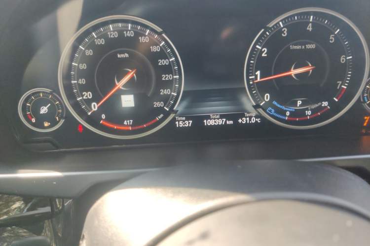 Used BMW X5  Odometer Close Up