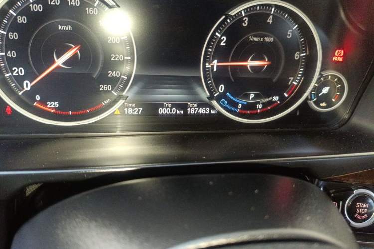 Used BMW X5 2018 xDrive35i Elegant Edition Odometer Close Up