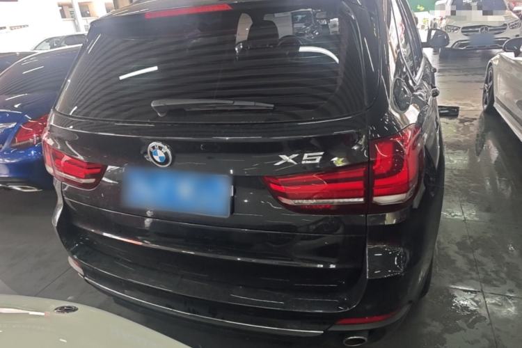 Used BMW X5 2018 xDrive28i Rear