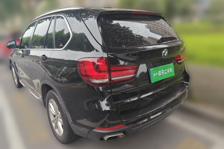 Used BMW X5 2018 xDrive35i Base Model Middle East Rear Left 45 Deg