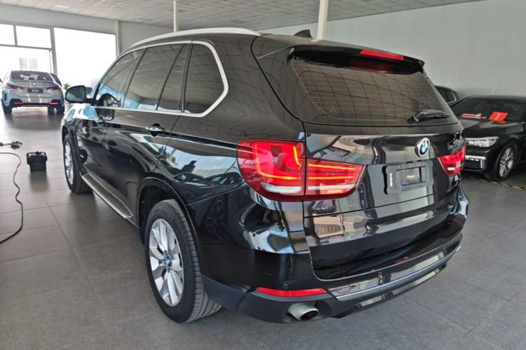 Used BMW X5 2018 xDrive28i Rear Left 45 Deg