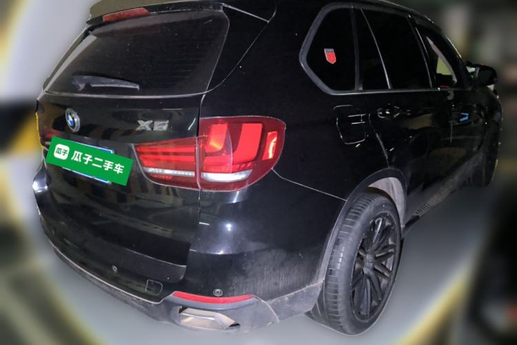 Used BMW X5  Rear Right 45 Deg