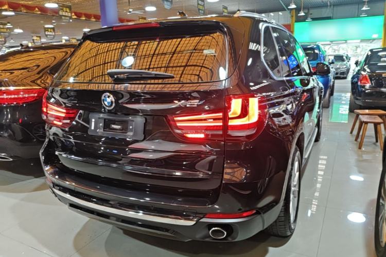 Used BMW X5 2018 xDrive28i Rear Right 45 Deg