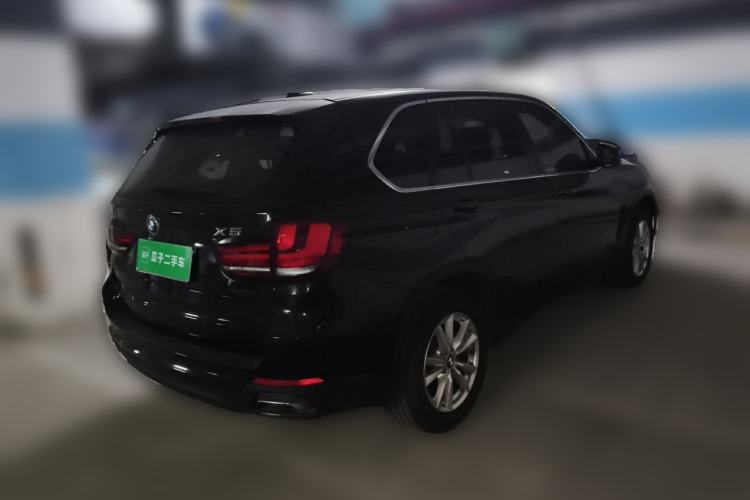 Used BMW X5  Rear Right 45 Deg