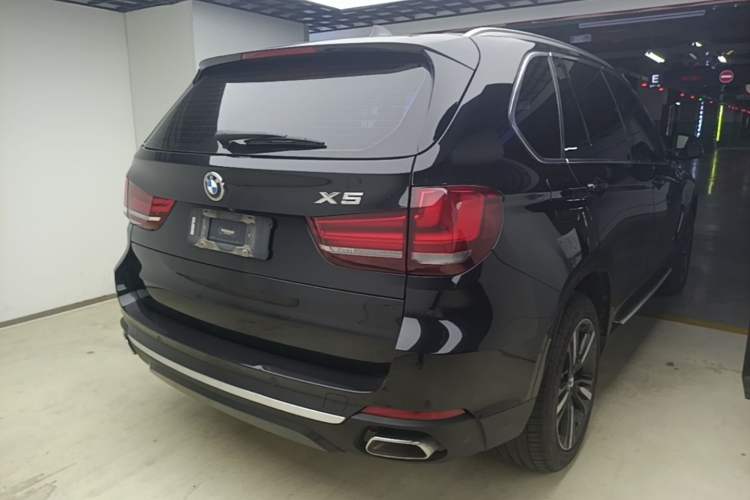 Used BMW X5 2018 xDrive35i Elegant Edition Rear Right 45 Deg