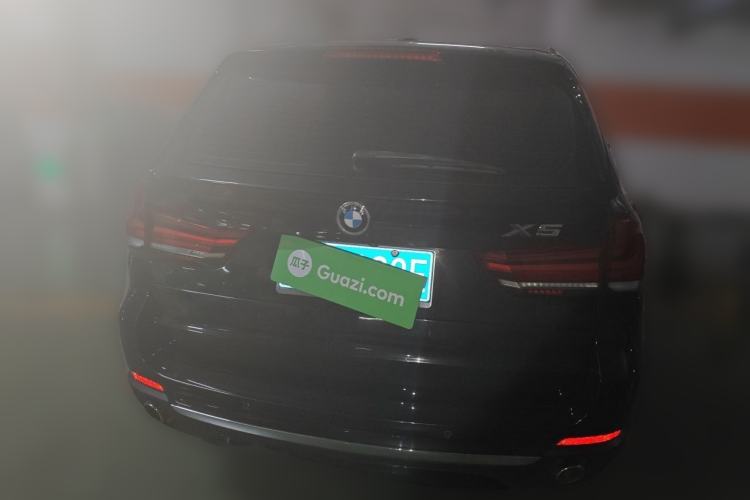 Used BMW X5 2018 xDrive28i Rear