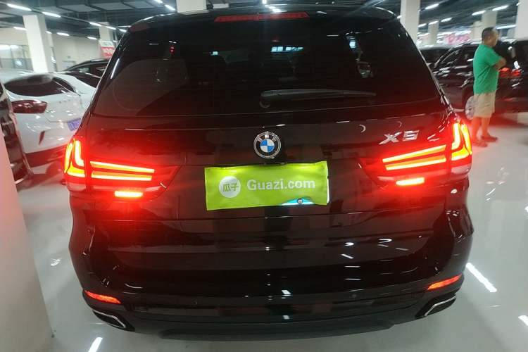 Used BMW X5 2018 xDrive35i Base Model Middle East Rear