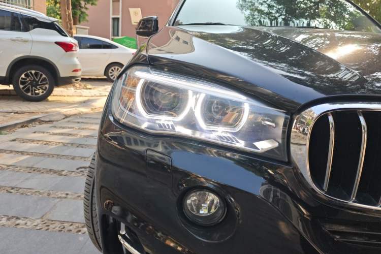 Used BMW X5 2018 xDrive35i Elegant Edition Right Front Headlight