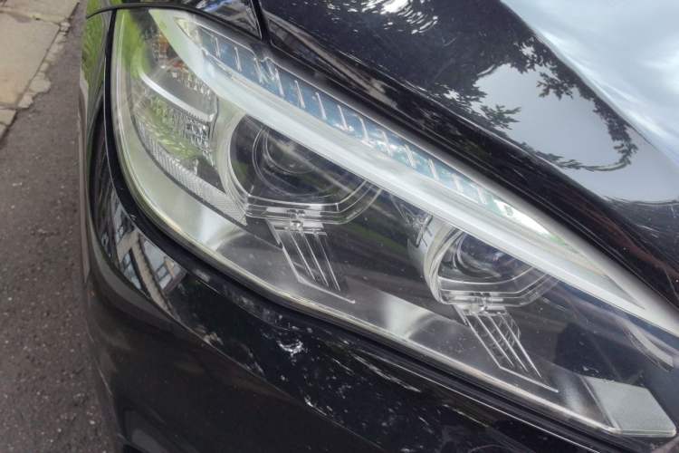 Used BMW X5 2018 xDrive35i Elegant Edition Right Front Headlight