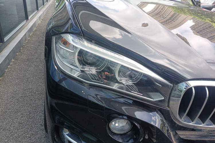 Used BMW X5 2018 xDrive28i Right Front Headlight