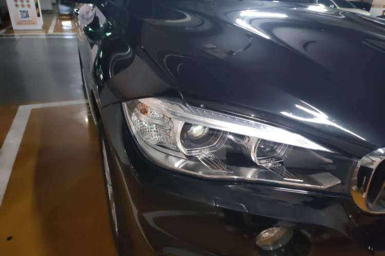 Used BMW X5 2018 xDrive28i Right Front Headlight