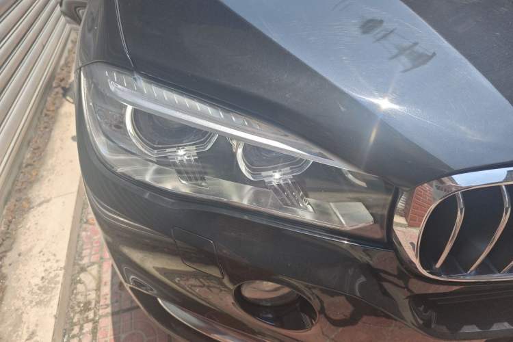 Used BMW X5 2018 xDrive28i Right Front Headlight