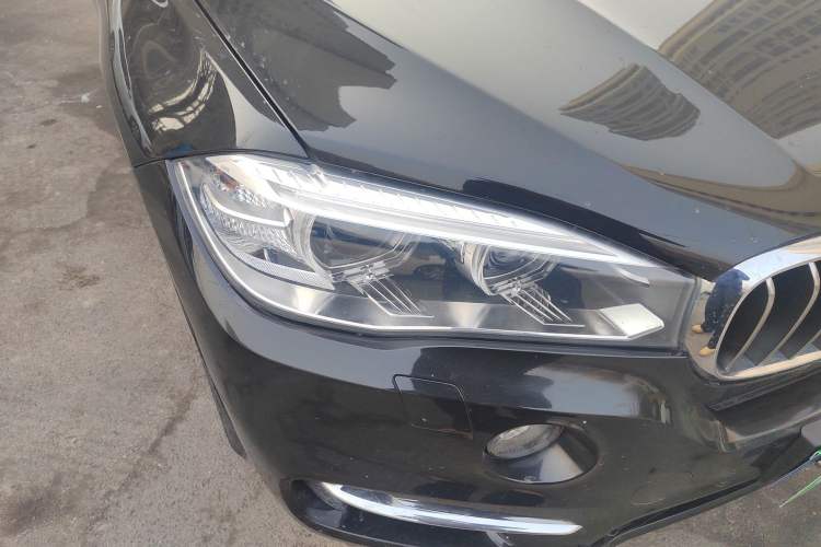 Used BMW X5 2018 xDrive28i Right Front Headlight