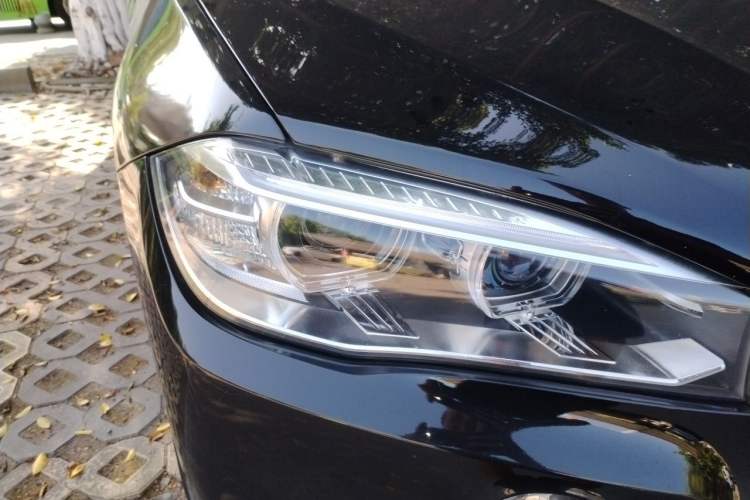 Used BMW X5  Right Front Headlight