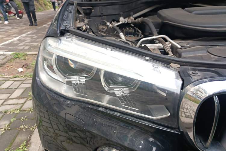 Used BMW X5 2018 xDrive28i Right Front Headlight