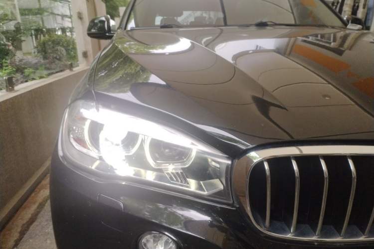 Used BMW X5 2018 xDrive28i Right Front Headlight