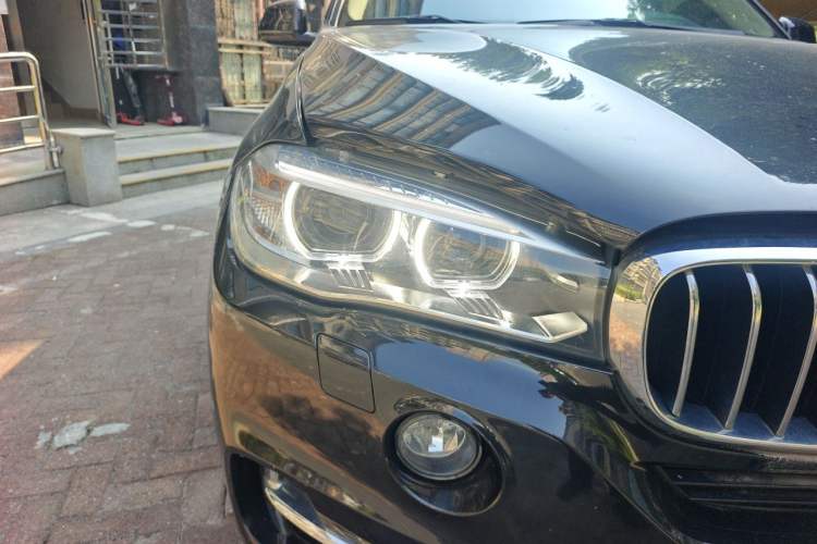 Used BMW X5 2018 xDrive35i Elegant Edition Right Front Headlight