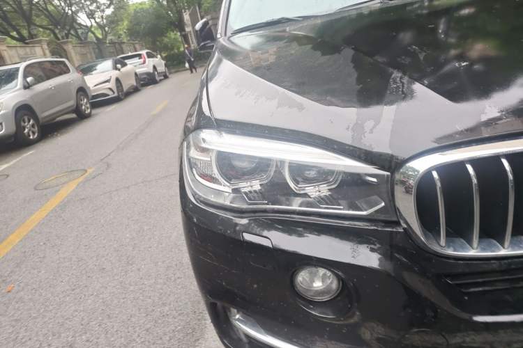 Used BMW X5 2018 xDrive28i Right Front Headlight