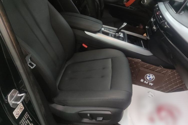Used BMW X5 2018 xDrive35i Standard Small Screen Leather Middle East Right Front Seat