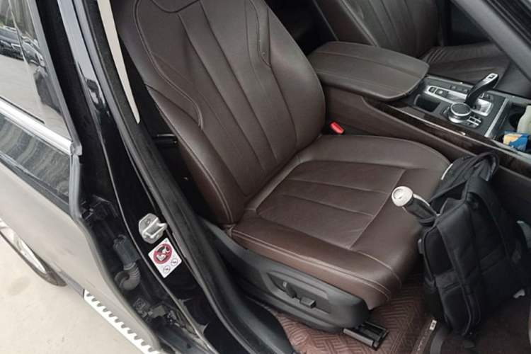 Used BMW X5 2018 xDrive28i Right Front Seat