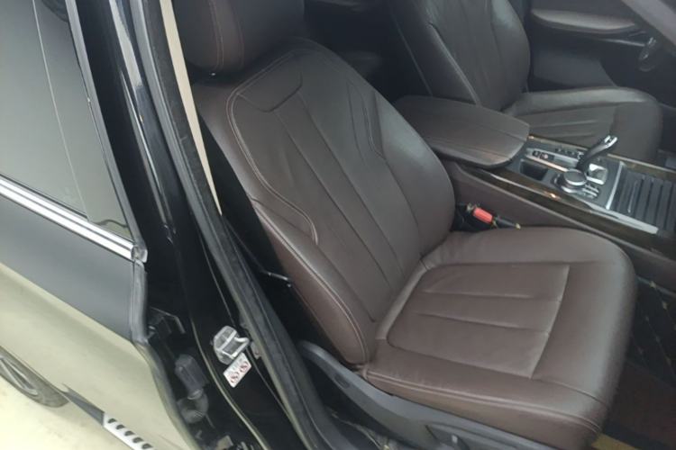 Used BMW X5 2018 xDrive35i Elegant Edition Right Front Seat