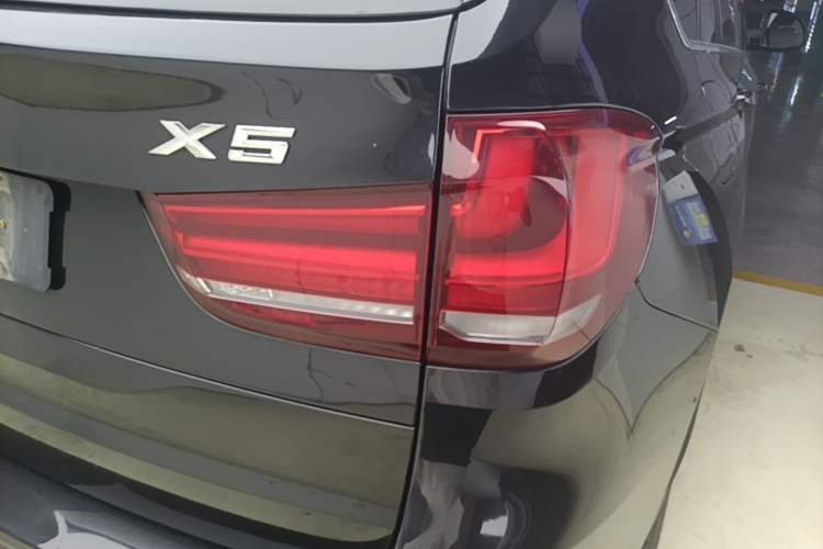 Used BMW X5 2018 xDrive35i Elegant Edition Right Rear Taillight