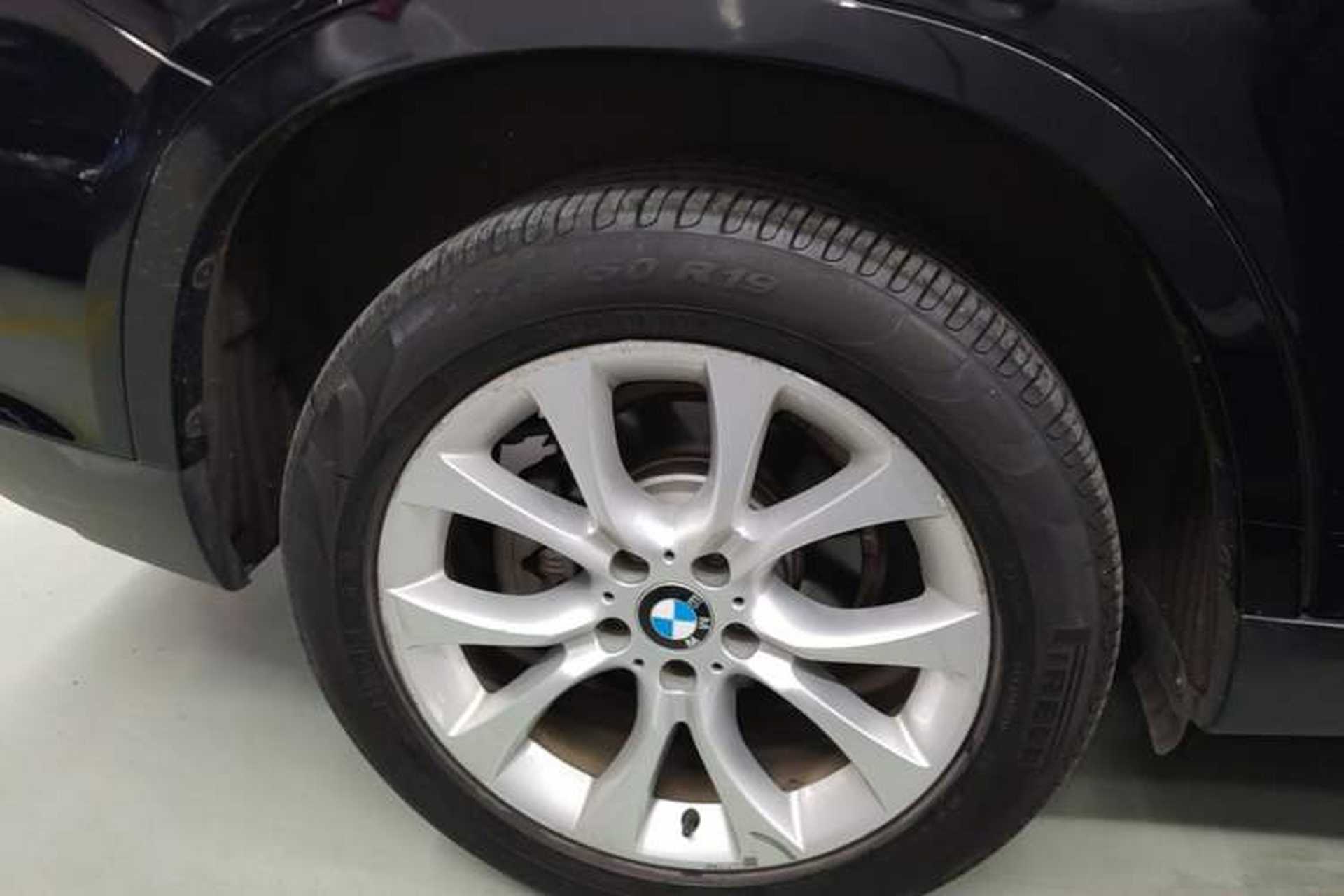Used BMW X5 2018 xDrive28i Right Rear Wheel Hub