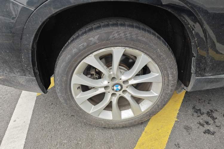 Used BMW X5 2018 xDrive28i Right Rear Wheel Hub