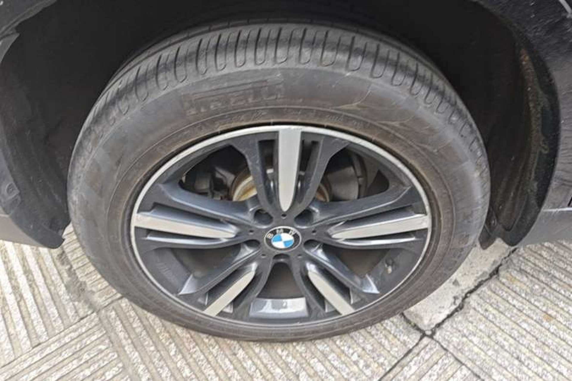 Used BMW X5 2018 xDrive35i Elegant Edition Right Rear Wheel Hub