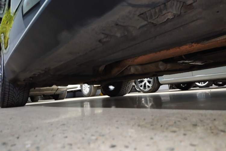 Used BMW X5 2018 xDrive35i Elegant Edition Right Side Sill