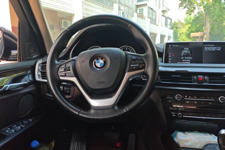 Used BMW X5 2018 xDrive35i Elegant Edition Steering Wheel