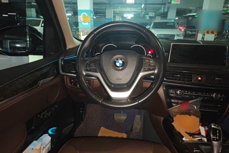 Used BMW X5 2018 xDrive28i Steering Wheel