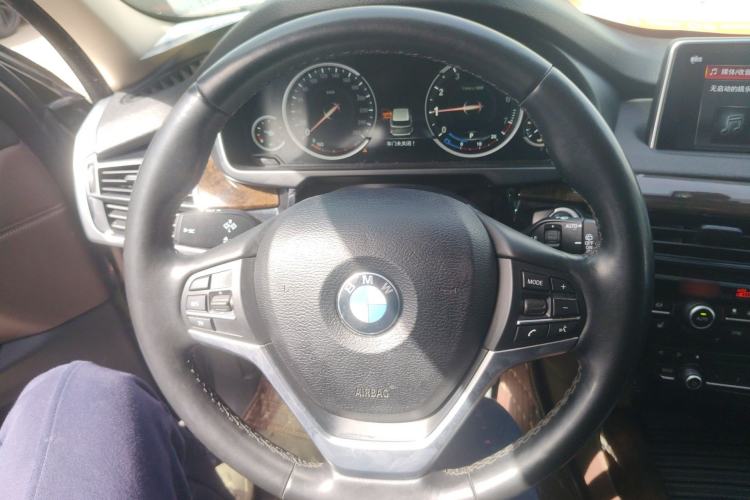 Used BMW X5 2018 xDrive28i Steering Wheel