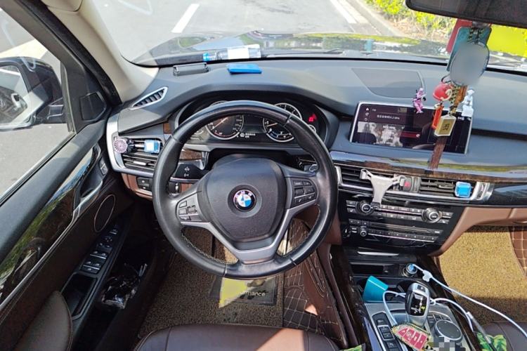 Used BMW X5 2018 xDrive35i Elegant Edition Steering Wheel