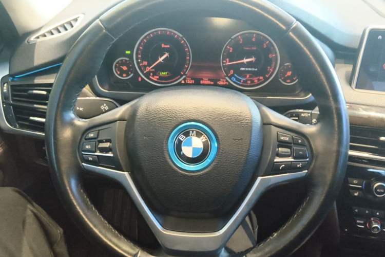 Used BMW X5 2018 xDrive28i Steering Wheel