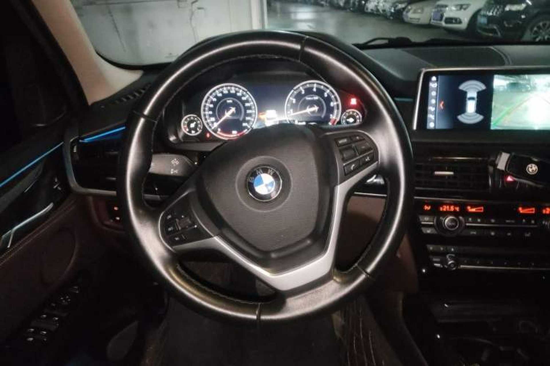 Used BMW X5 2018 xDrive28i Steering Wheel