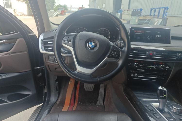 Used BMW X5 2018 xDrive28i Steering Wheel