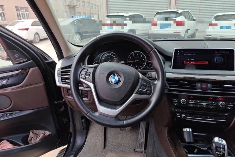 Used BMW X5 2018 xDrive28i Steering Wheel