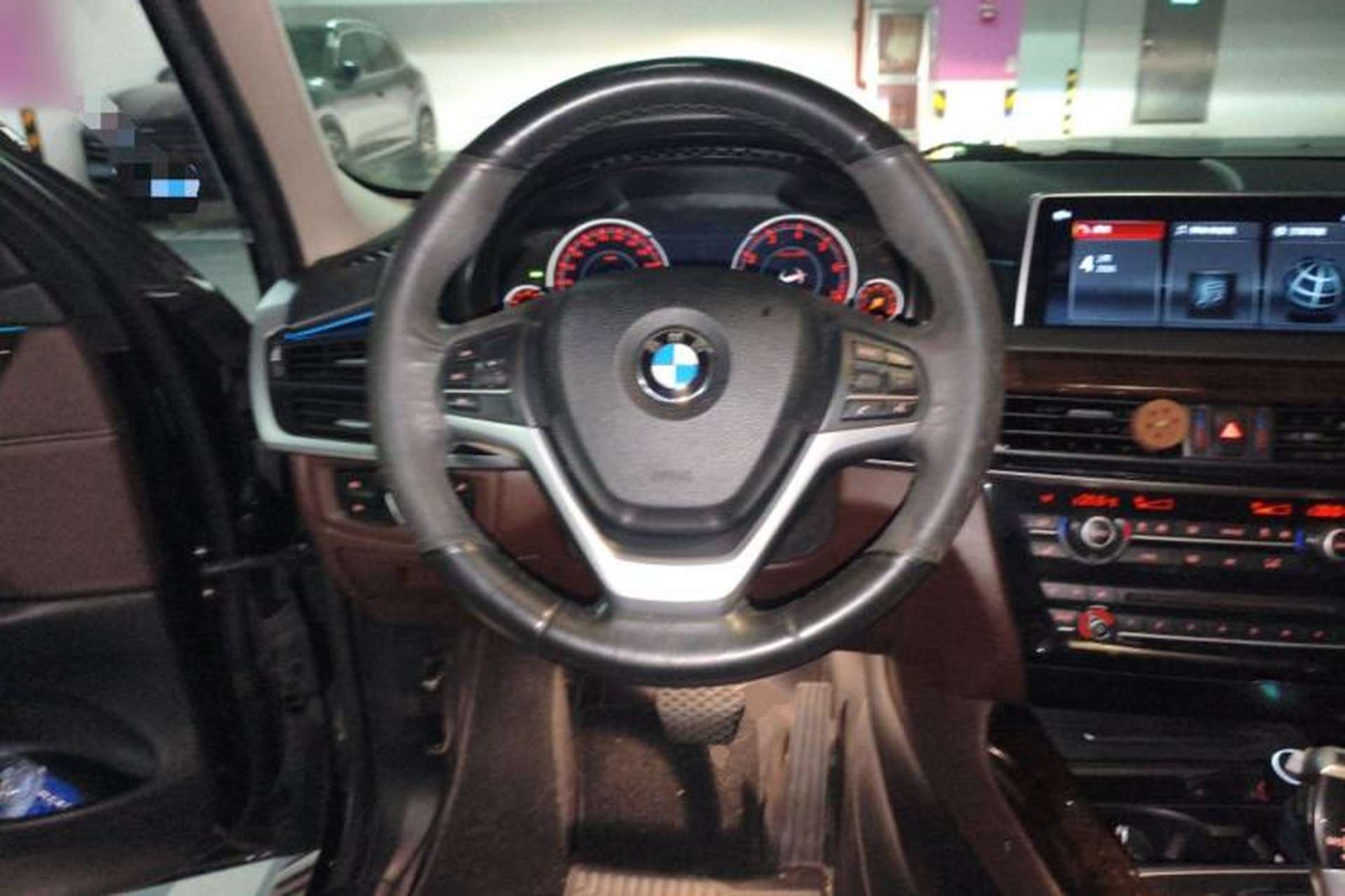 Used BMW X5 2018 xDrive35i Elegant Edition Steering Wheel