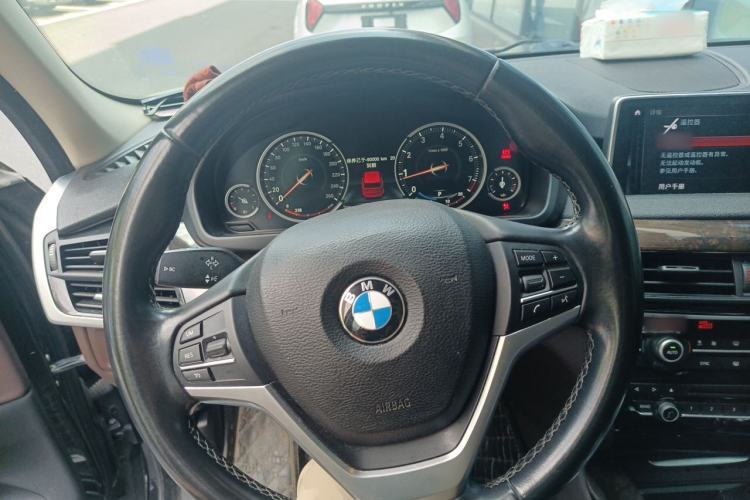 Used BMW X5 2018 xDrive28i Steering Wheel