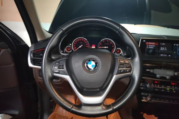 Used BMW X5 2018 xDrive28i Steering Wheel