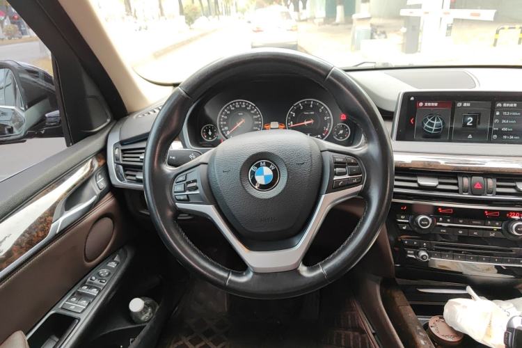 Used BMW X5 2018 xDrive28i Steering Wheel