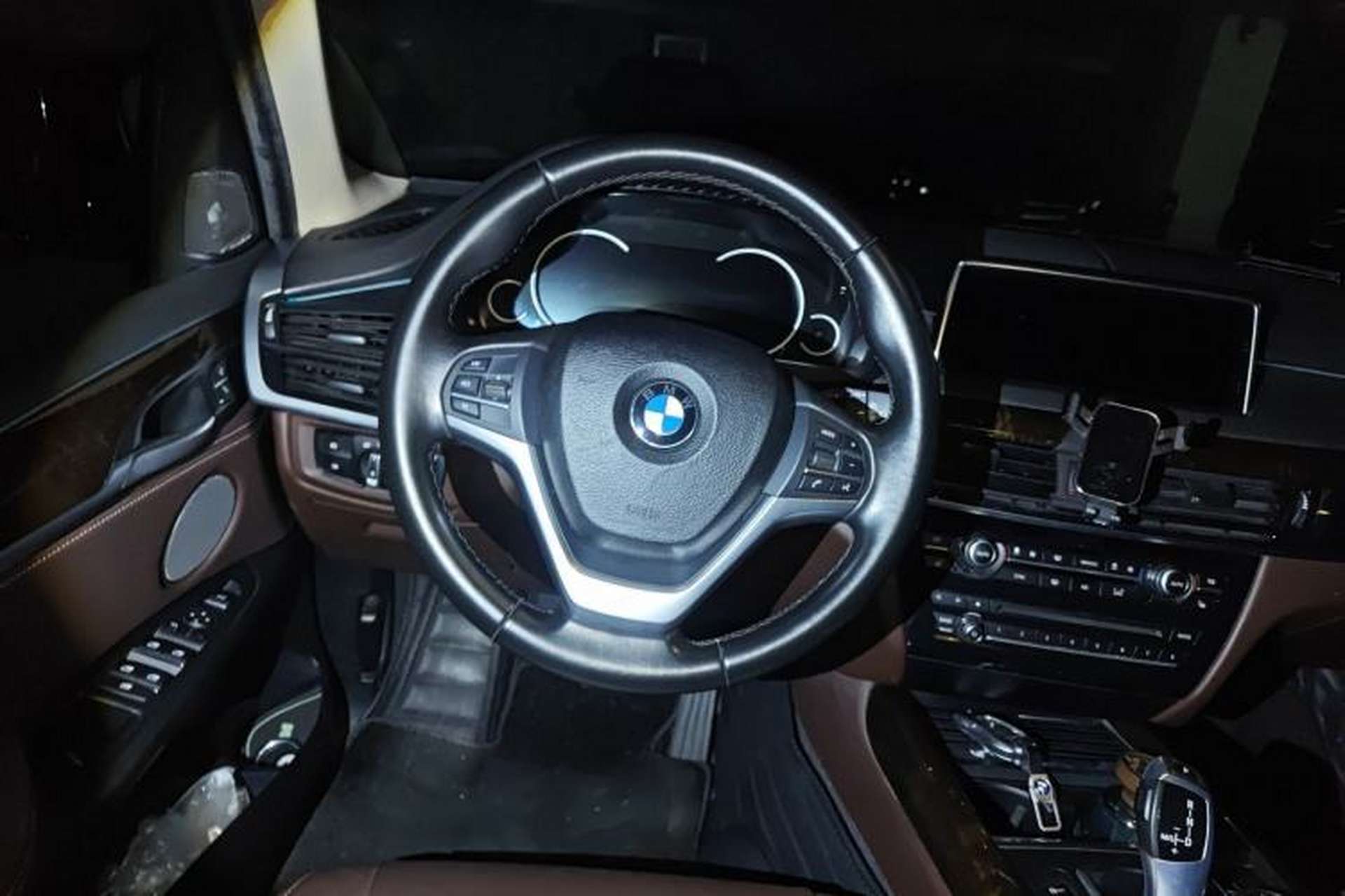 Used BMW X5 2018 xDrive28i Steering Wheel