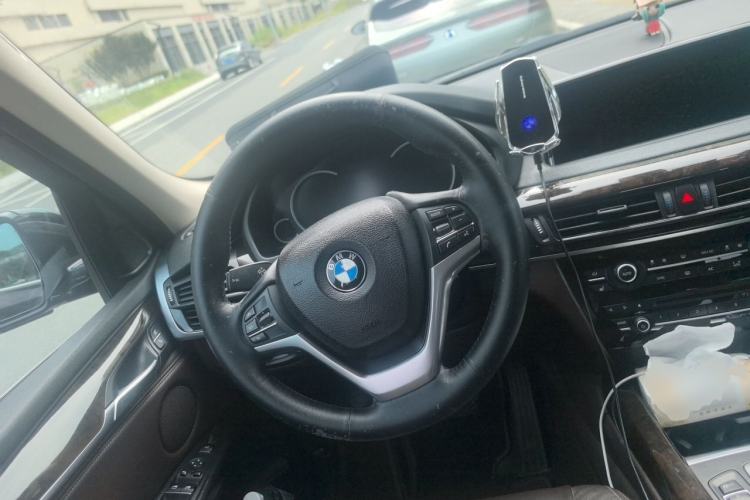 Used BMW X5 2018 xDrive28i Steering Wheel