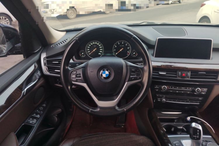 Used BMW X5 2018 xDrive28i Steering Wheel