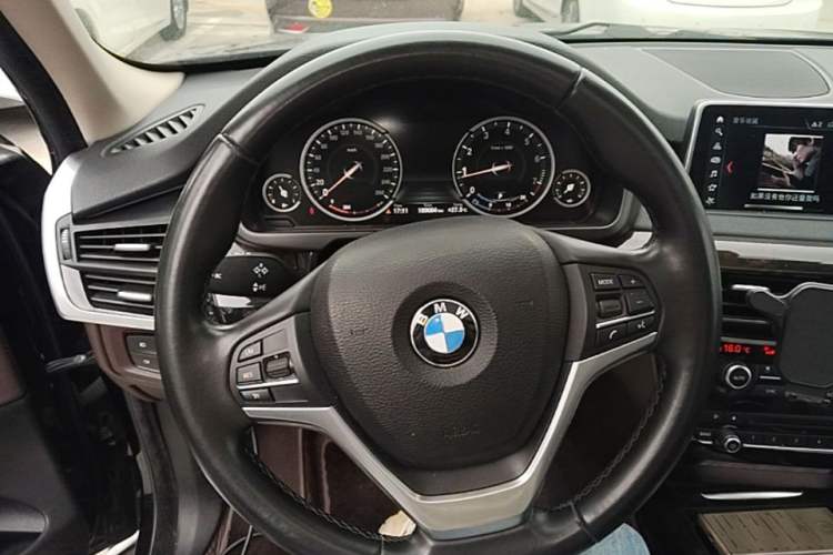 Used BMW X5 2018 xDrive28i Steering Wheel