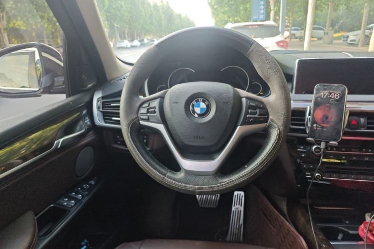 Used BMW X5 2018 xDrive35i Elegant Edition Steering Wheel