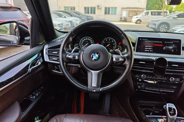 Used BMW X5 2018 xDrive35i M Sport Luxury Edition Steering Wheel