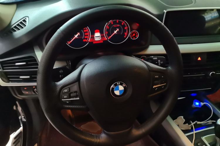 Used BMW X5  Steering Wheel